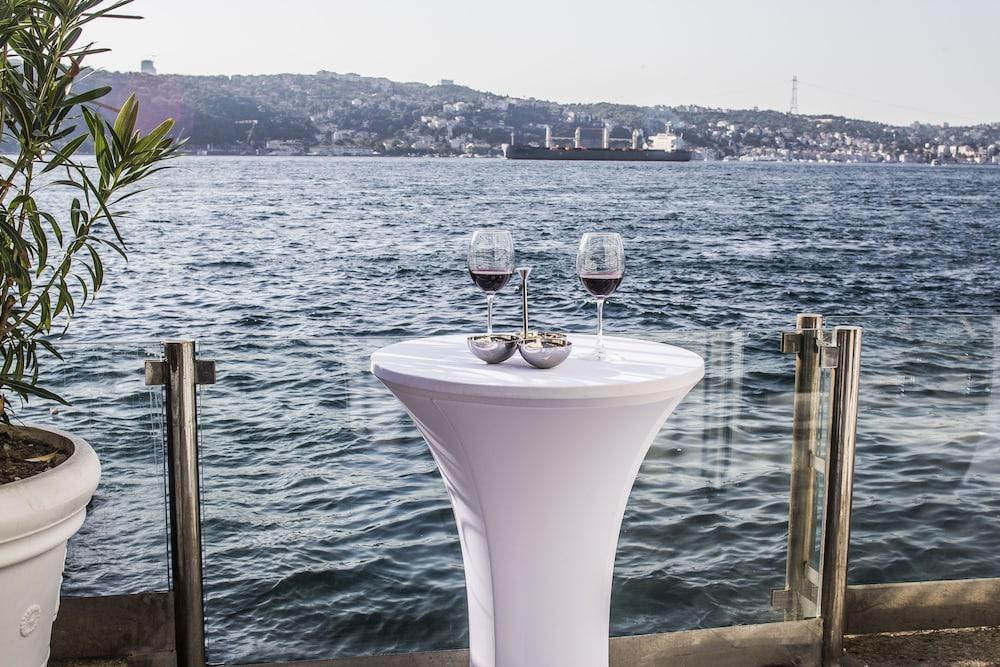 Bosphorus Palace Hotel Istanbul Exterior photo